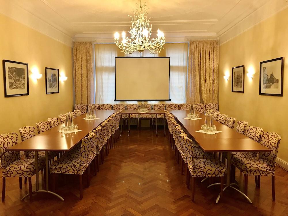 Kurfuerst Am Kurfuerstendamm Берлин Екстериор снимка